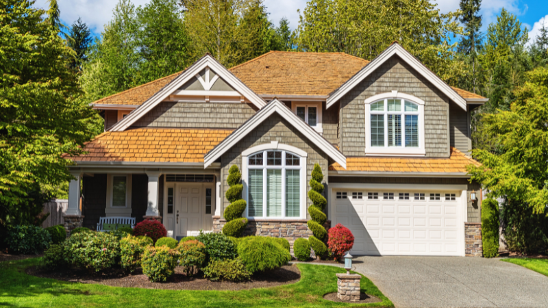 Sellers: Low-Cost Exterior Updates Buyers Notice Right Away | Wright-Patt Realty